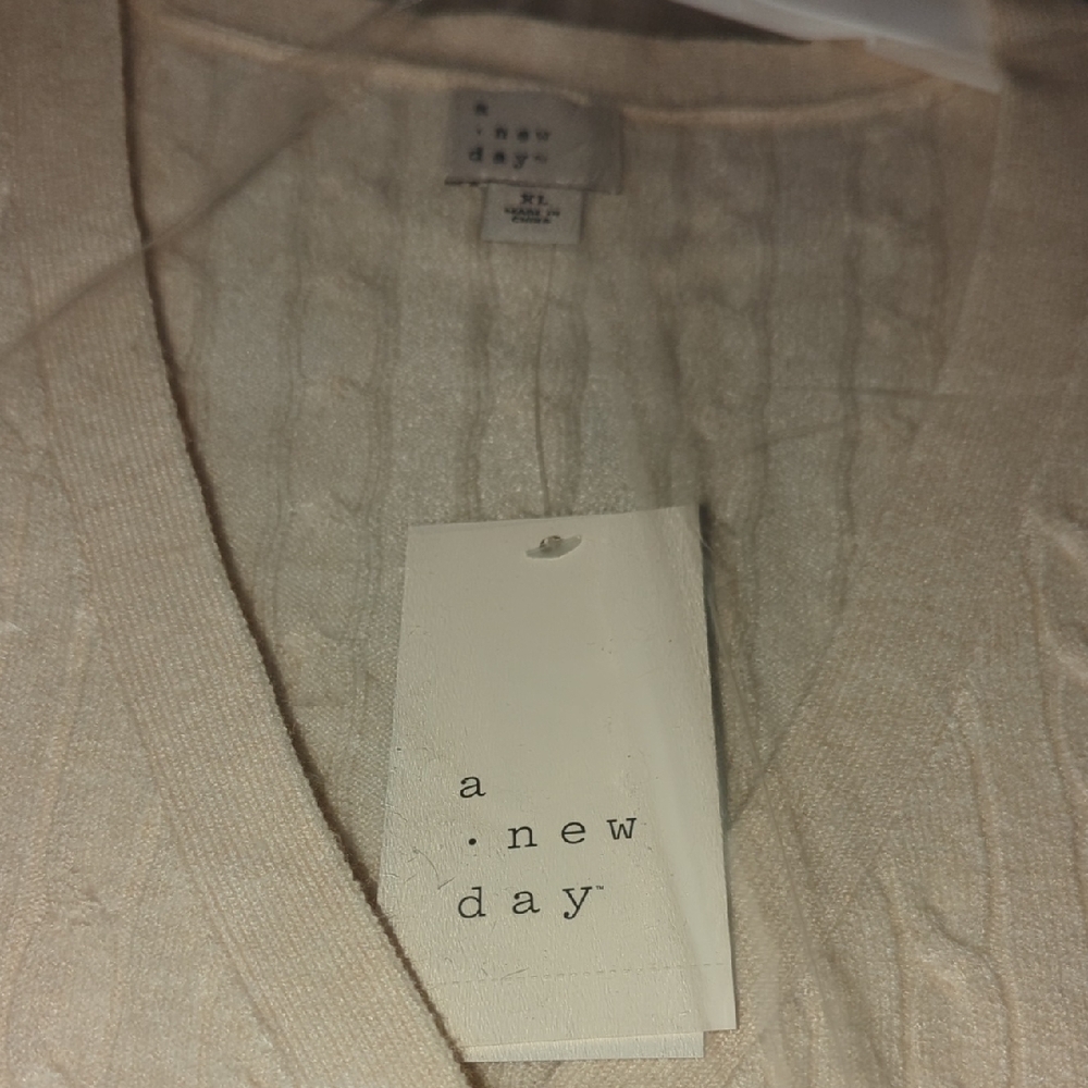 SOLD A New Day Ivory Cable Knit Cardigan - Picture 3 of 4